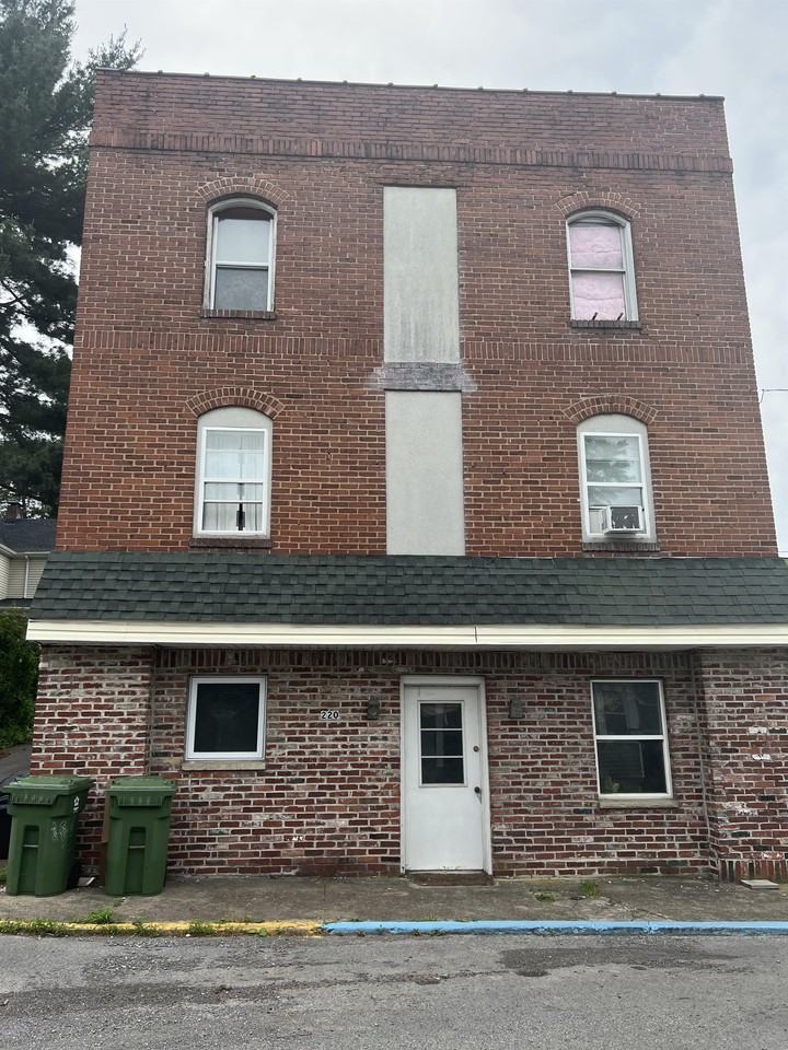 220 Cherry Street - Photo 2 of 25