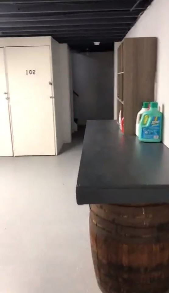 101 North Holcomb Road - Photo 3 of 17