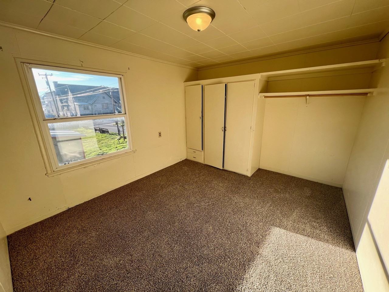 383 ID #, 215 North Ivy Street #1 - Photo 5 of 10