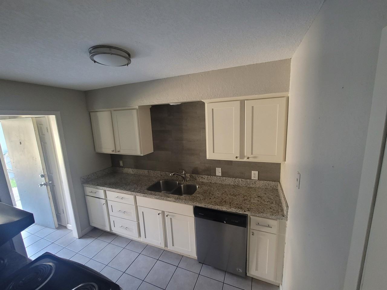 Sunrise East Apartments - Photo 2 of 26