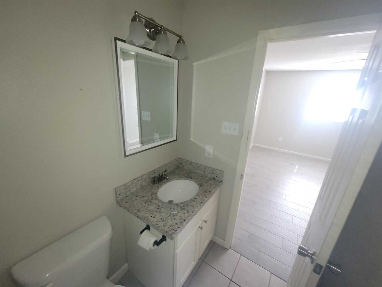 Sunrise East Apartments - Photo 6 of 26