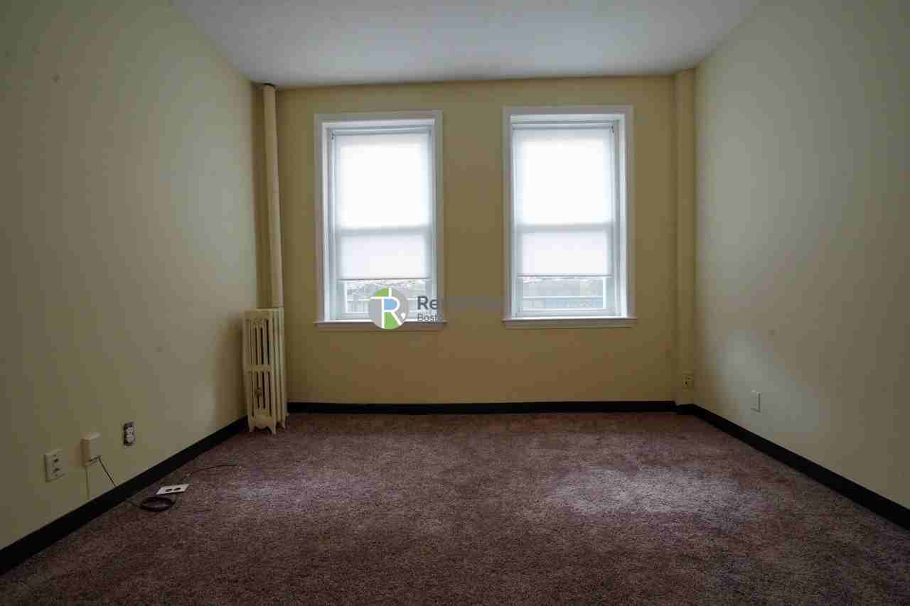 161 Kelton St #14 - Photo 6 of 10