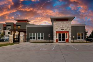 featured image of 6936 E Ben White Blvd