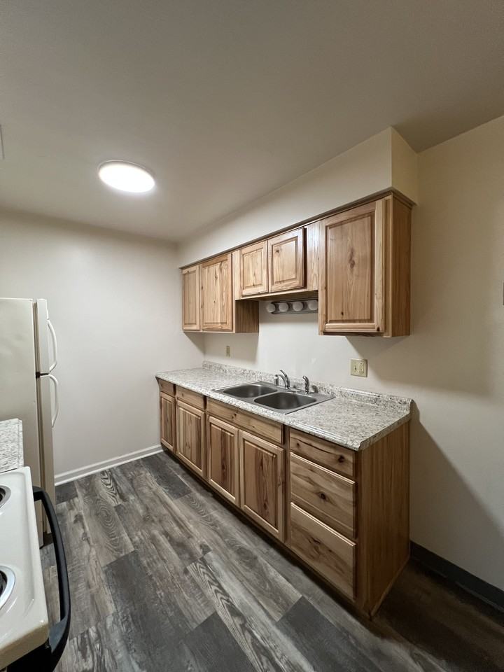 Washington Manor - Photo 3 of 25