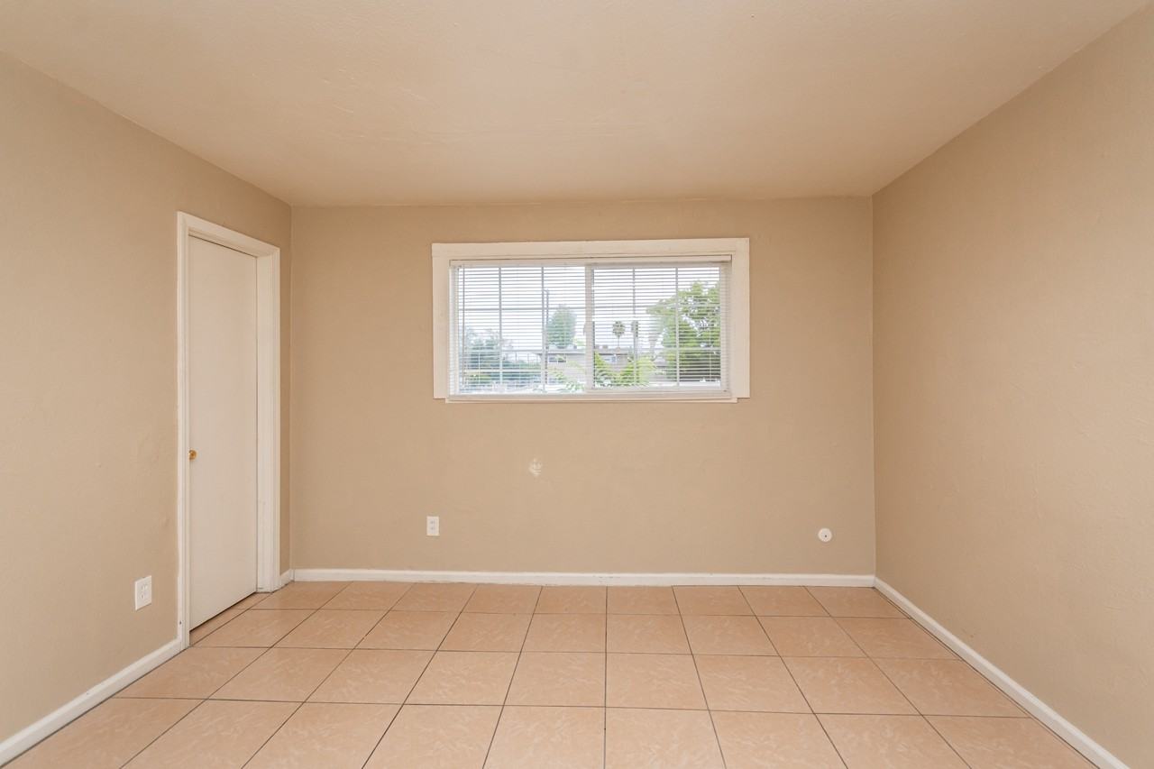 Traction B - Photo 6 of 22