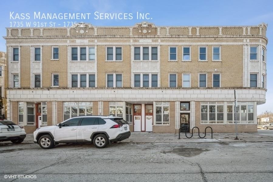 1723-45 W 91st/9101-09 S Beverly - Photo 2 of 8