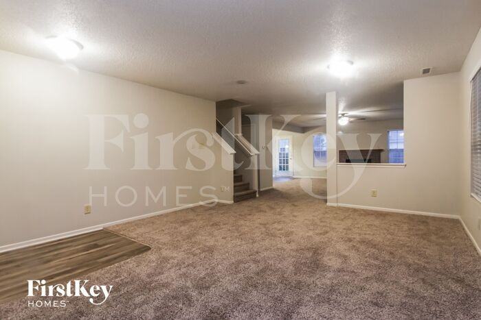 625 Country Gate Dr - Photo 2 of 18