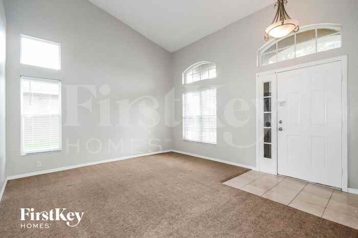 22647 Cliffside Way - Photo 2 of 15