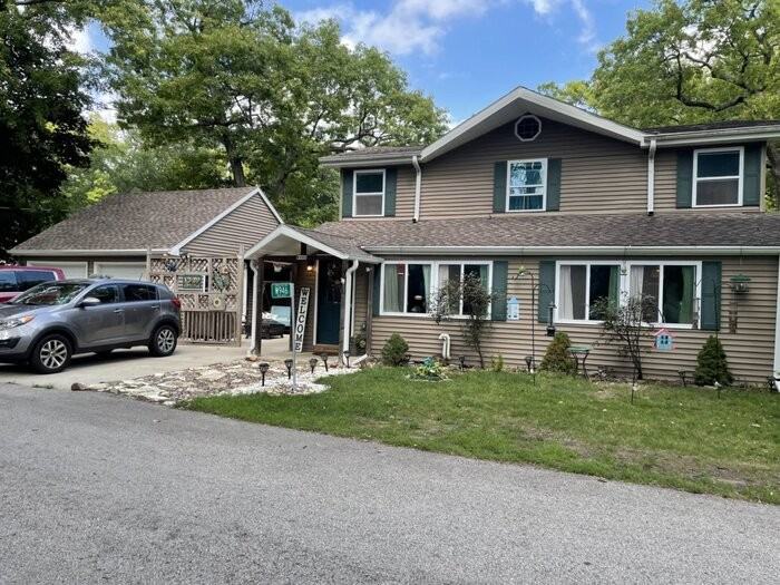 W946 White Oak Dr - Photo 2 of 24