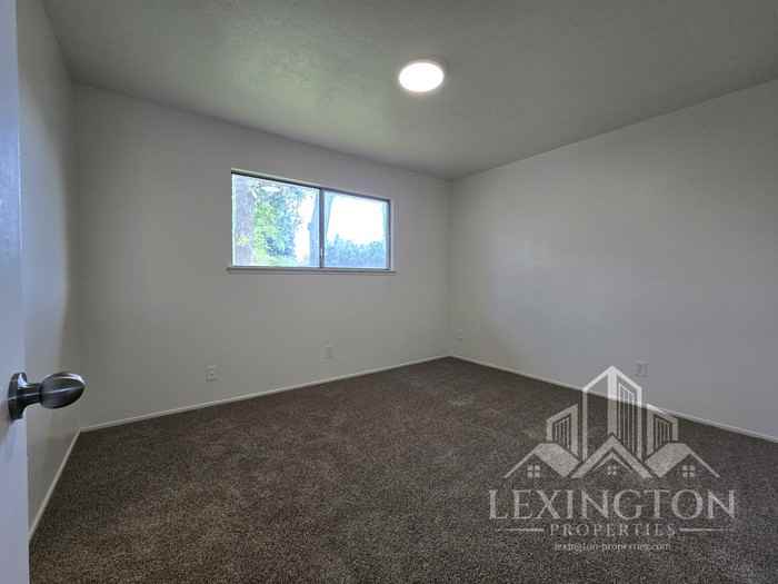 1500 Sheridan Ave - Photo 3 of 38