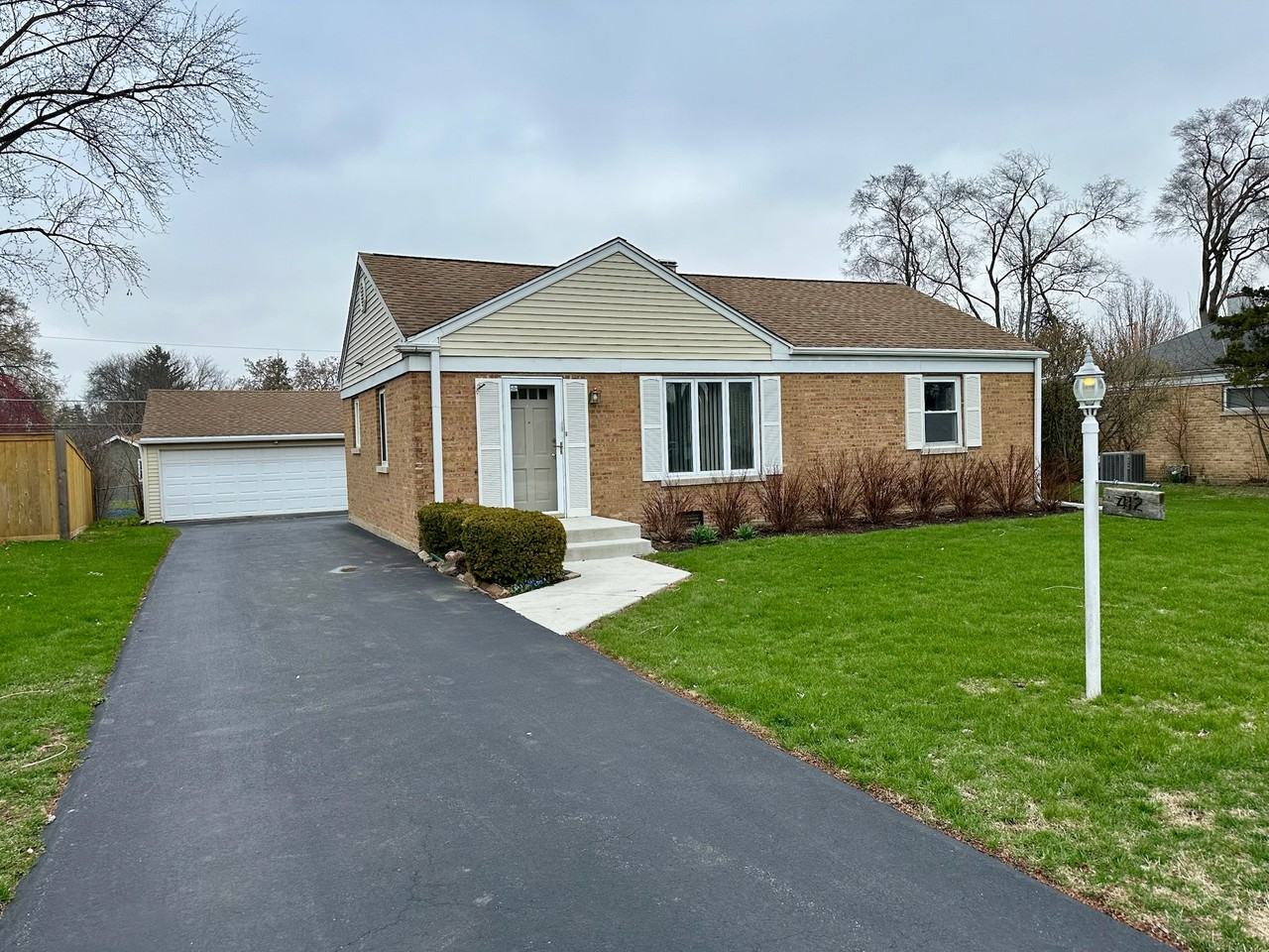 412 W Larkdale Ln #NA - Photo 2 of 20