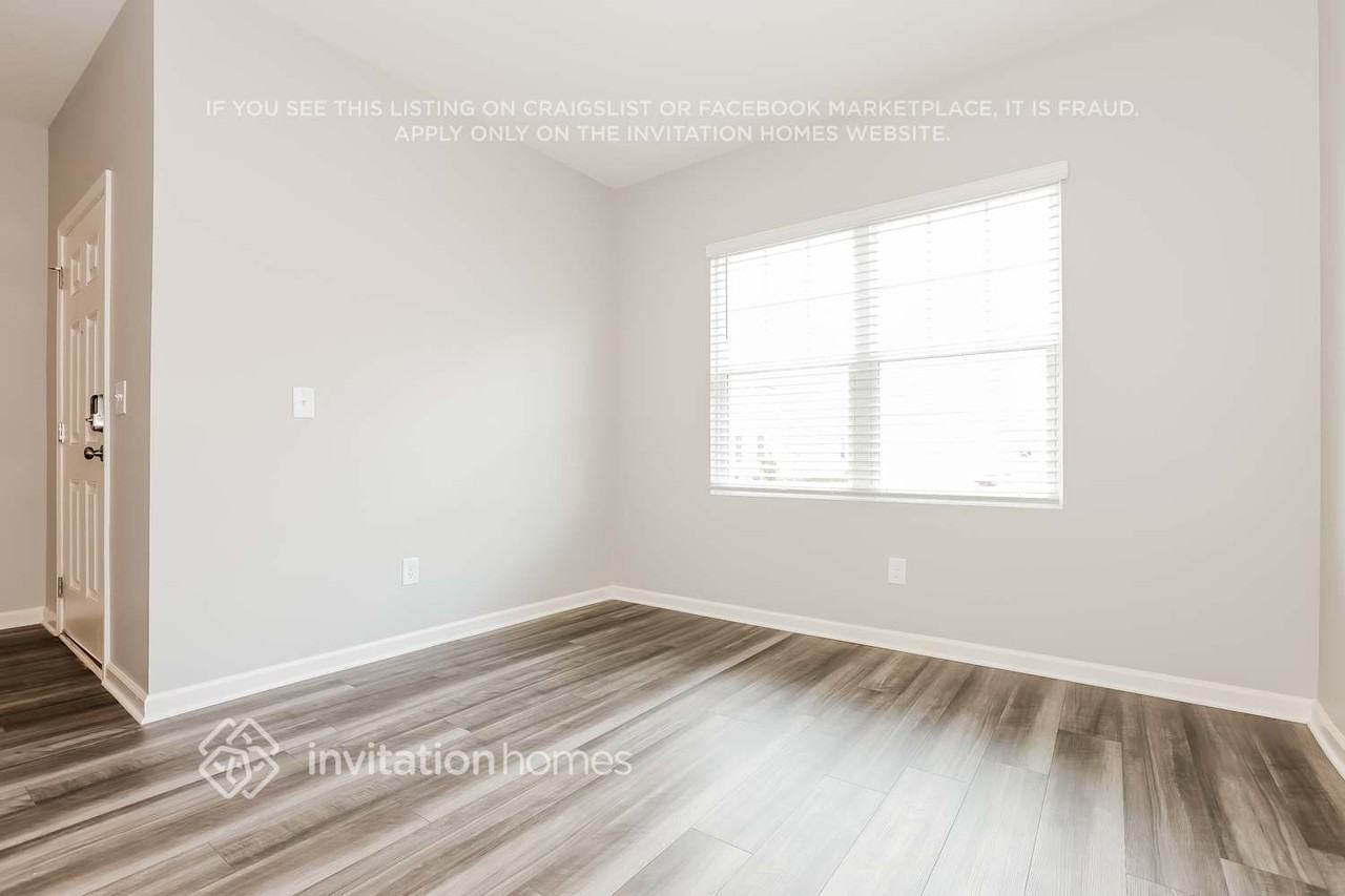 121 N Chesapeake Bay Dr - Photo 4 of 18
