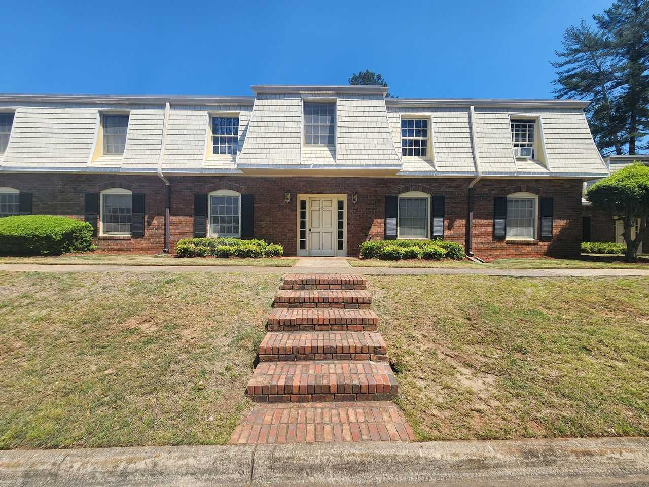 Royal Springs Apartments - Photo 6 of 50