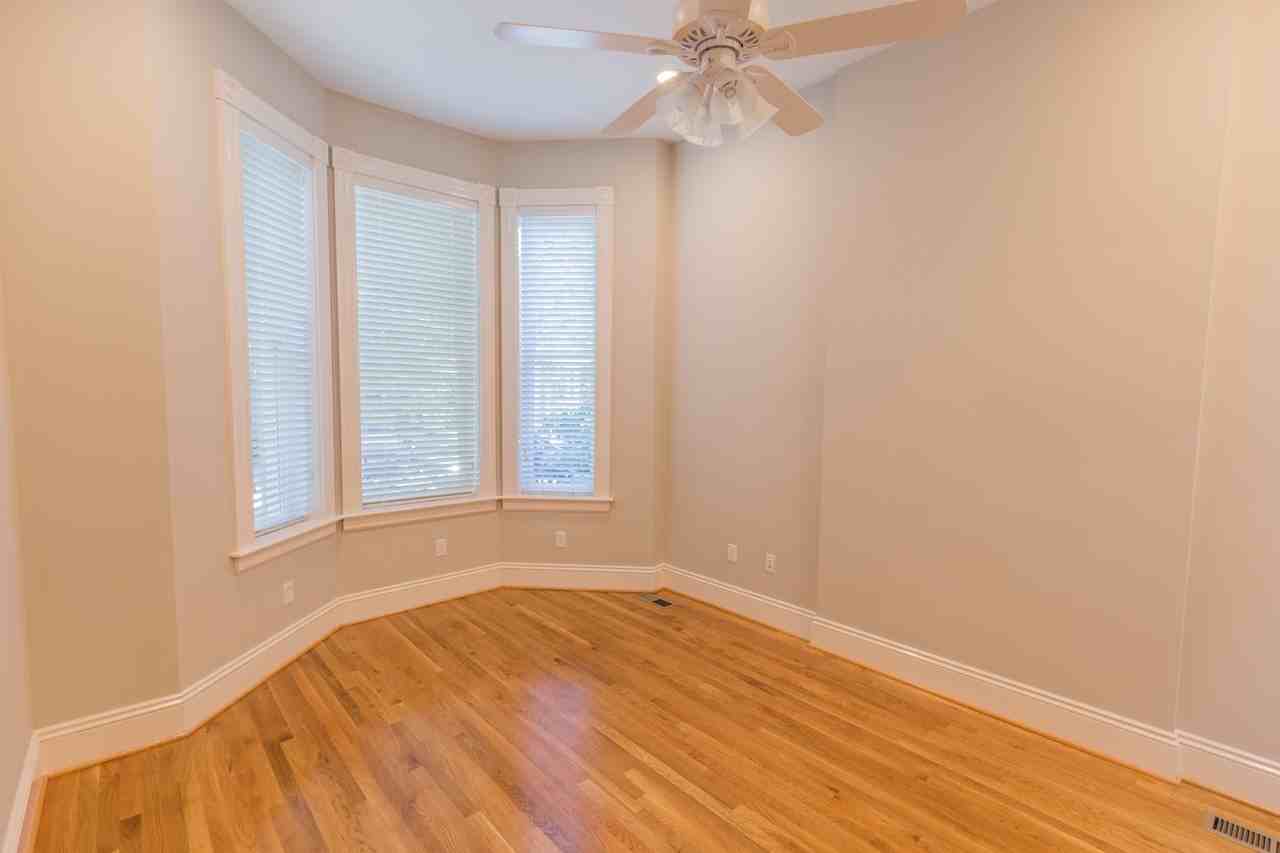 1121 West Ave - Photo 3 of 10