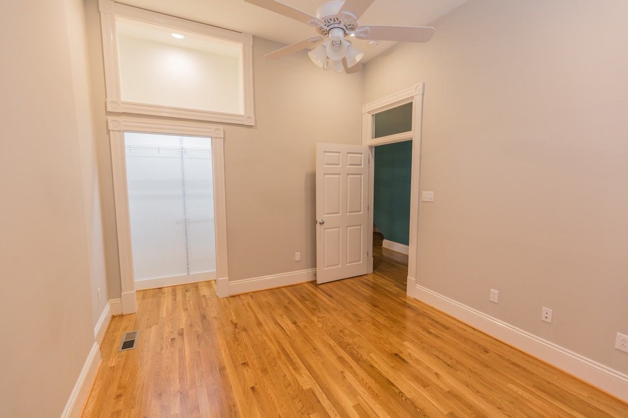 1121 West Ave - Photo 5 of 10