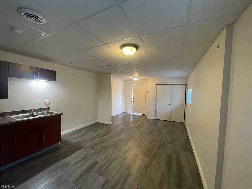 5885 Youngstown Hubbard Road - Photo 3 of 26