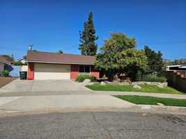 featured image of 1087 N Greengrove St