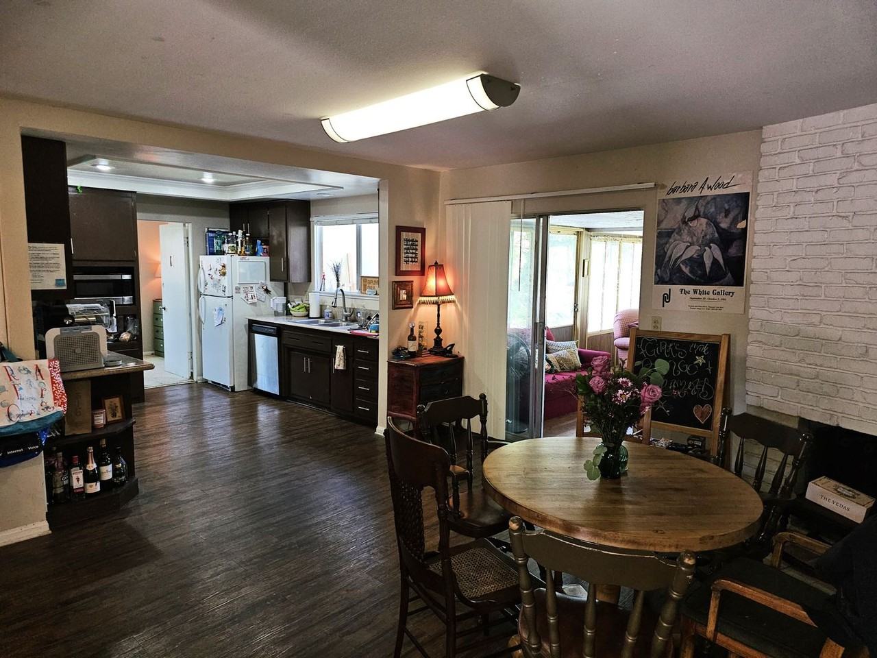 1087 N Greengrove St - Photo 7 of 13