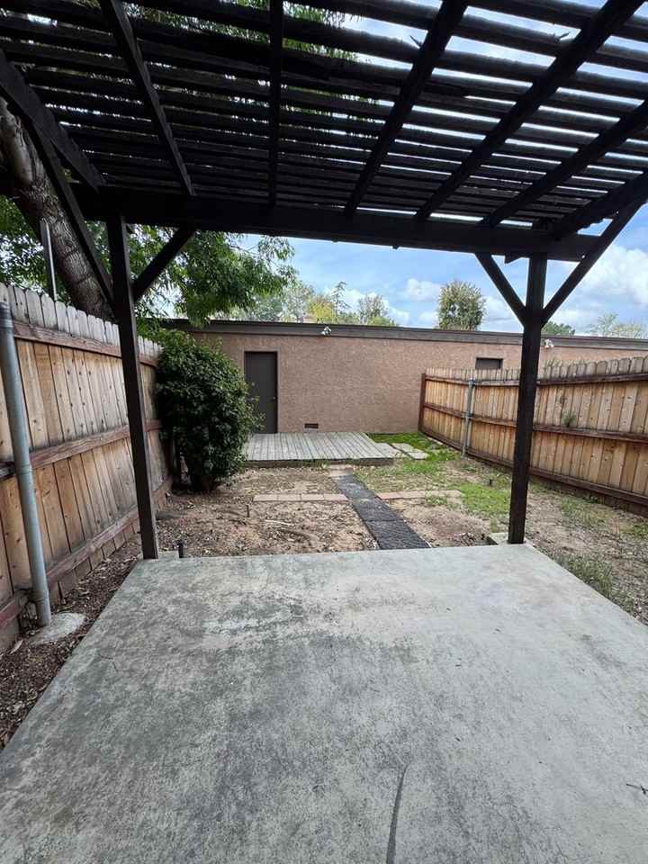 171 N Center Pl - Photo 3 of 21