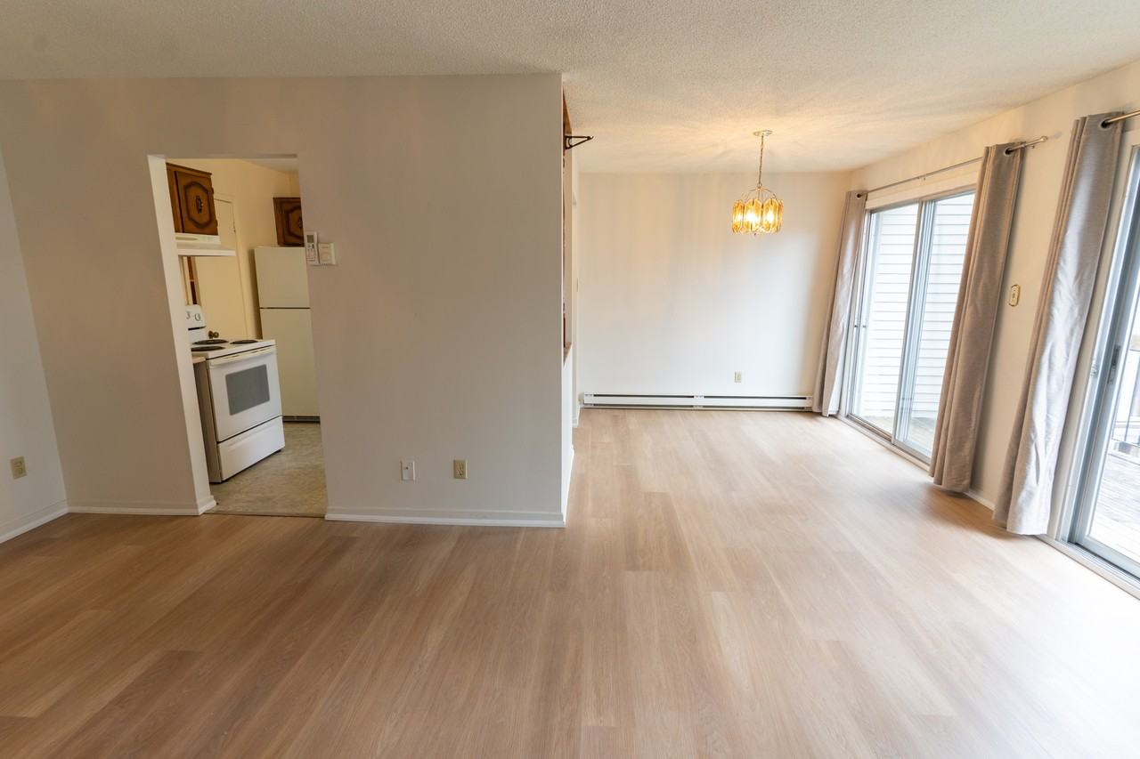 2701 Townhouses #46 - Photo 3 of 12