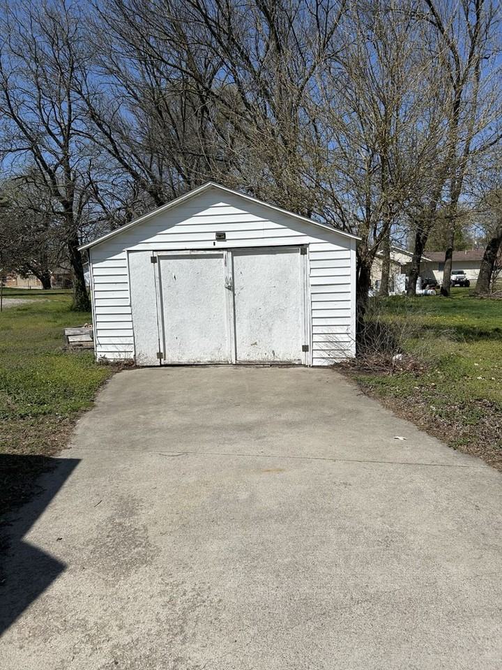 301 E Granby St - Photo 2 of 10