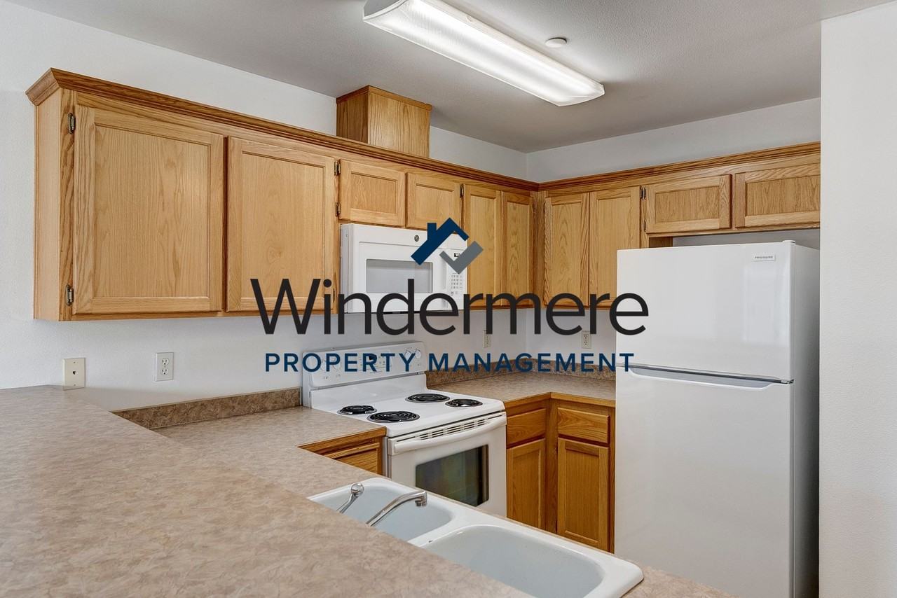 1670 Sw Mulberry Pl #B301 - Photo 3 of 18