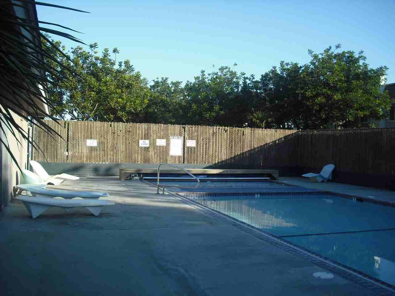 1834 Fisher Ct - Photo 3 of 13