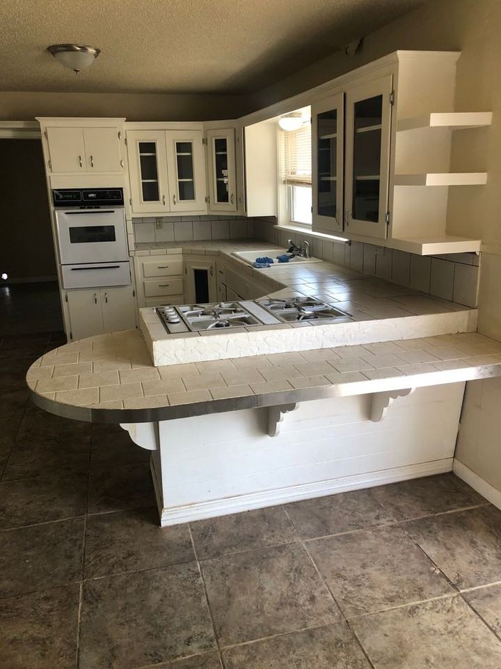 4302 E 64th St - Photo 2 of 12