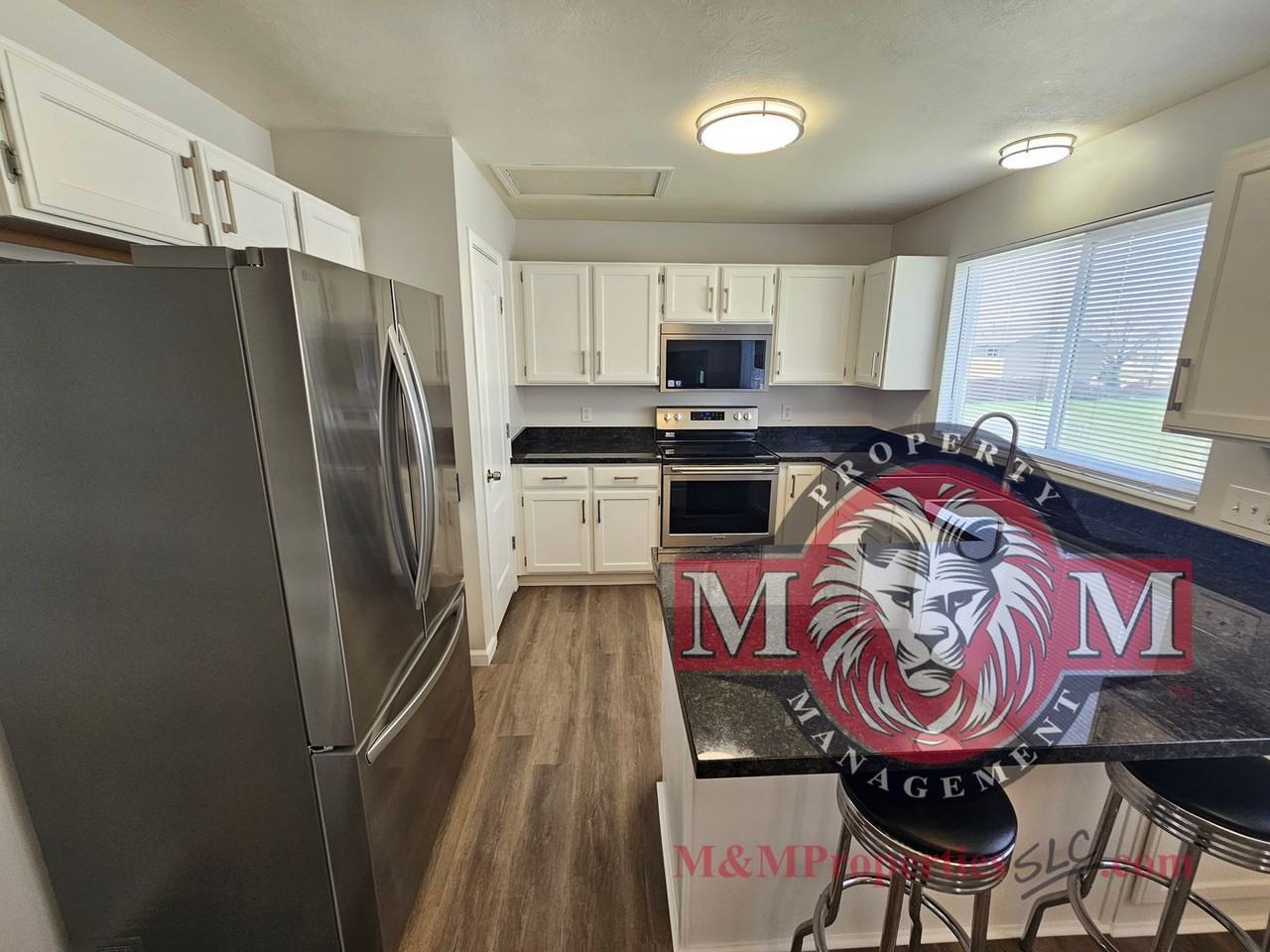 4880 W Lemar Way - Photo 6 of 31