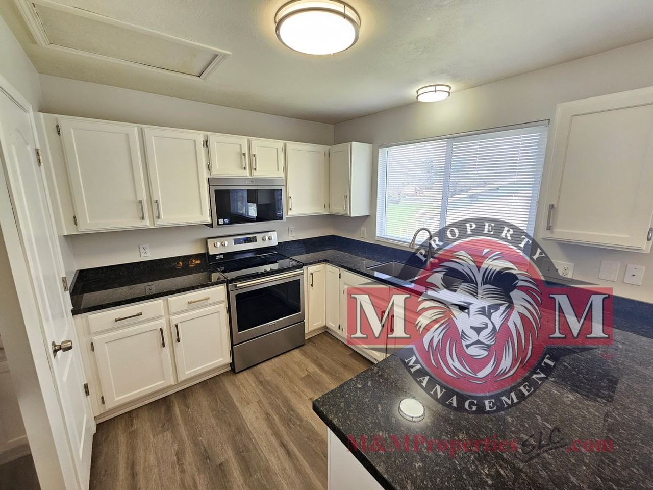 4880 W Lemar Way - Photo 7 of 31