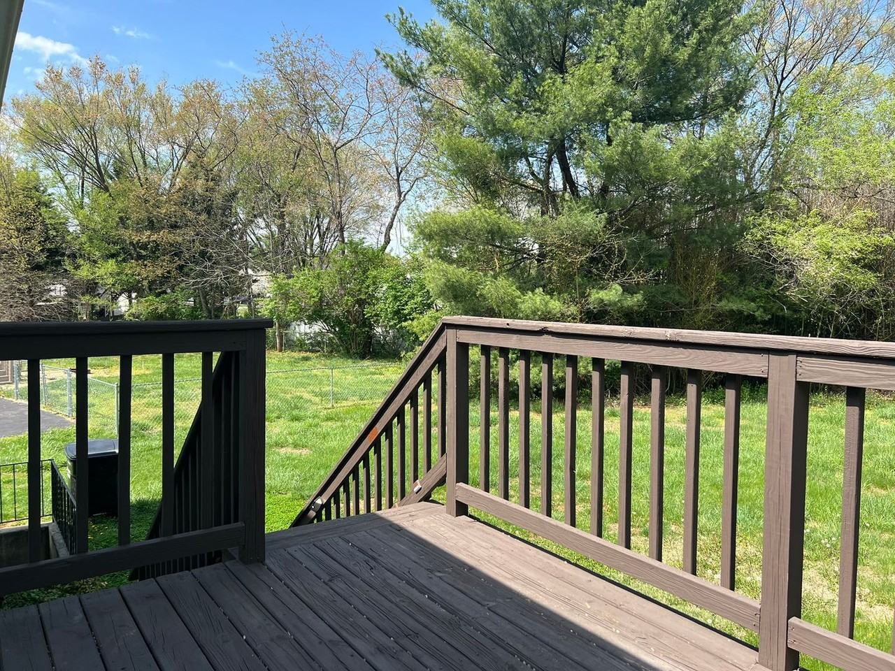 909 Samantha Cir - Photo 3 of 24