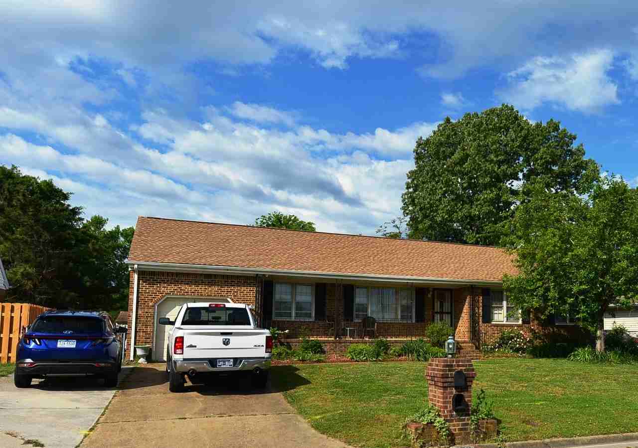 1452 S Eva Blvd - Photo 2 of 34