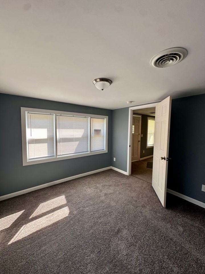 106 Neville St - Photo 6 of 19