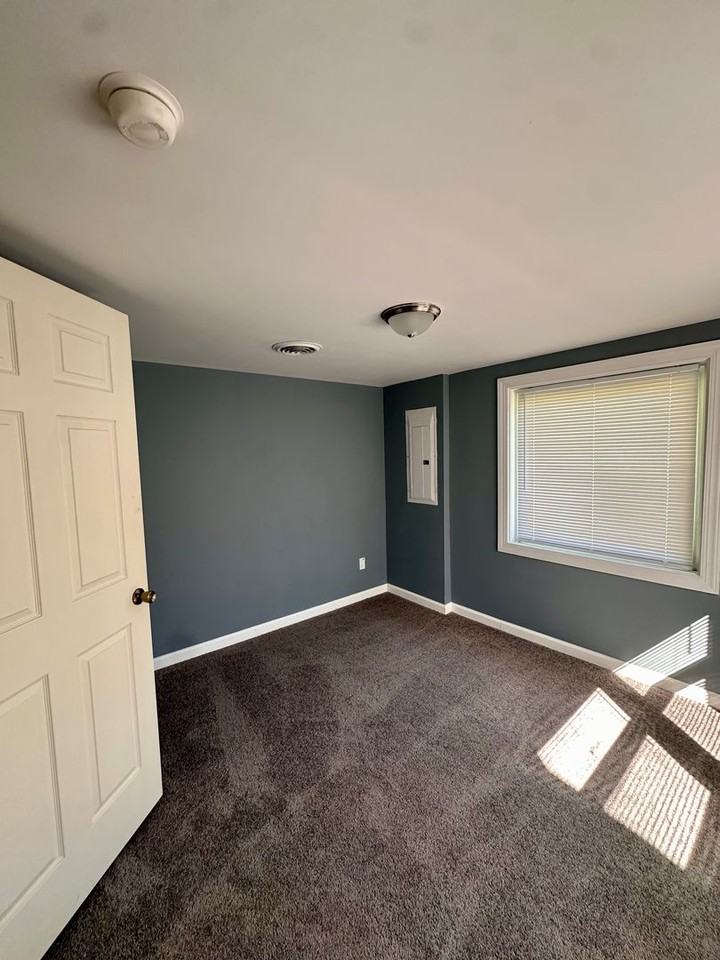 106 Neville St - Photo 7 of 19