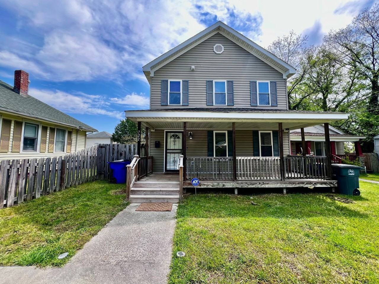 722 Forbes St - Photo 2 of 30