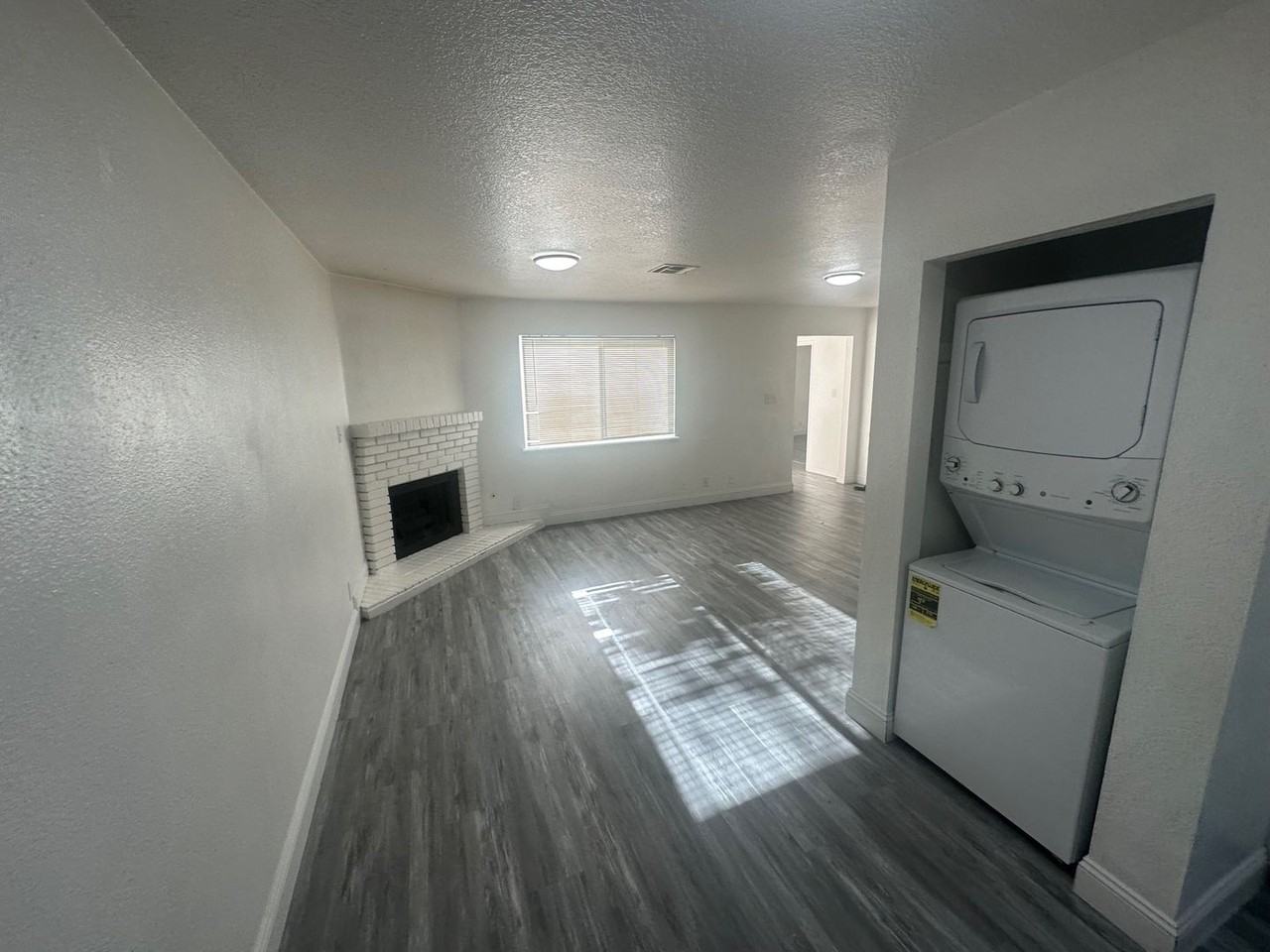 6945 Mendon Ln - Photo 5 of 10