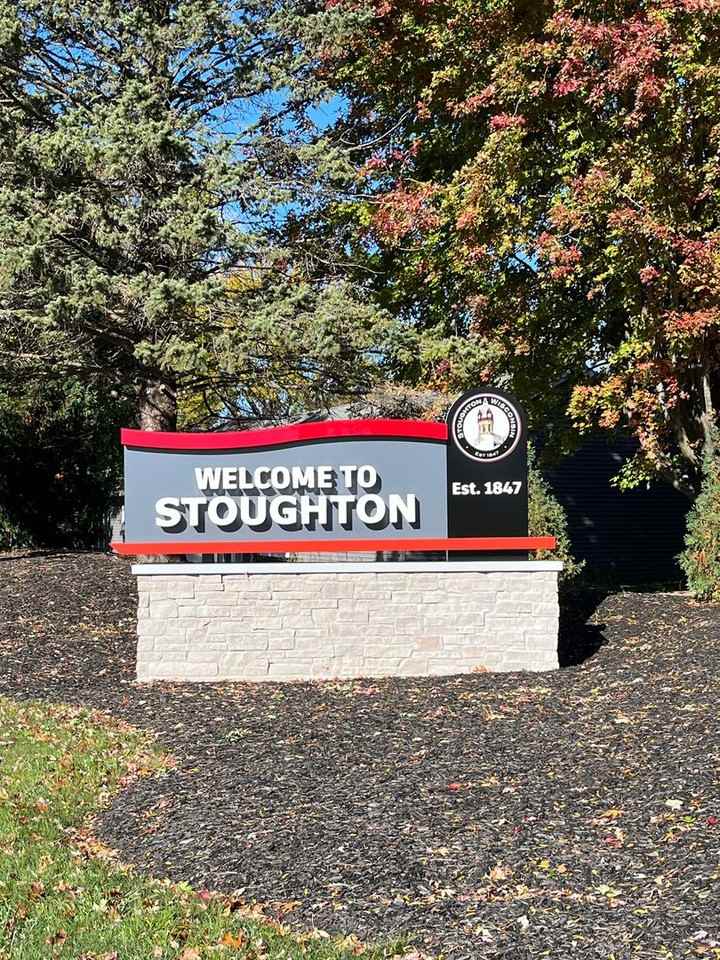 1616 Kenilworth Apartments - Photo 6 of 21