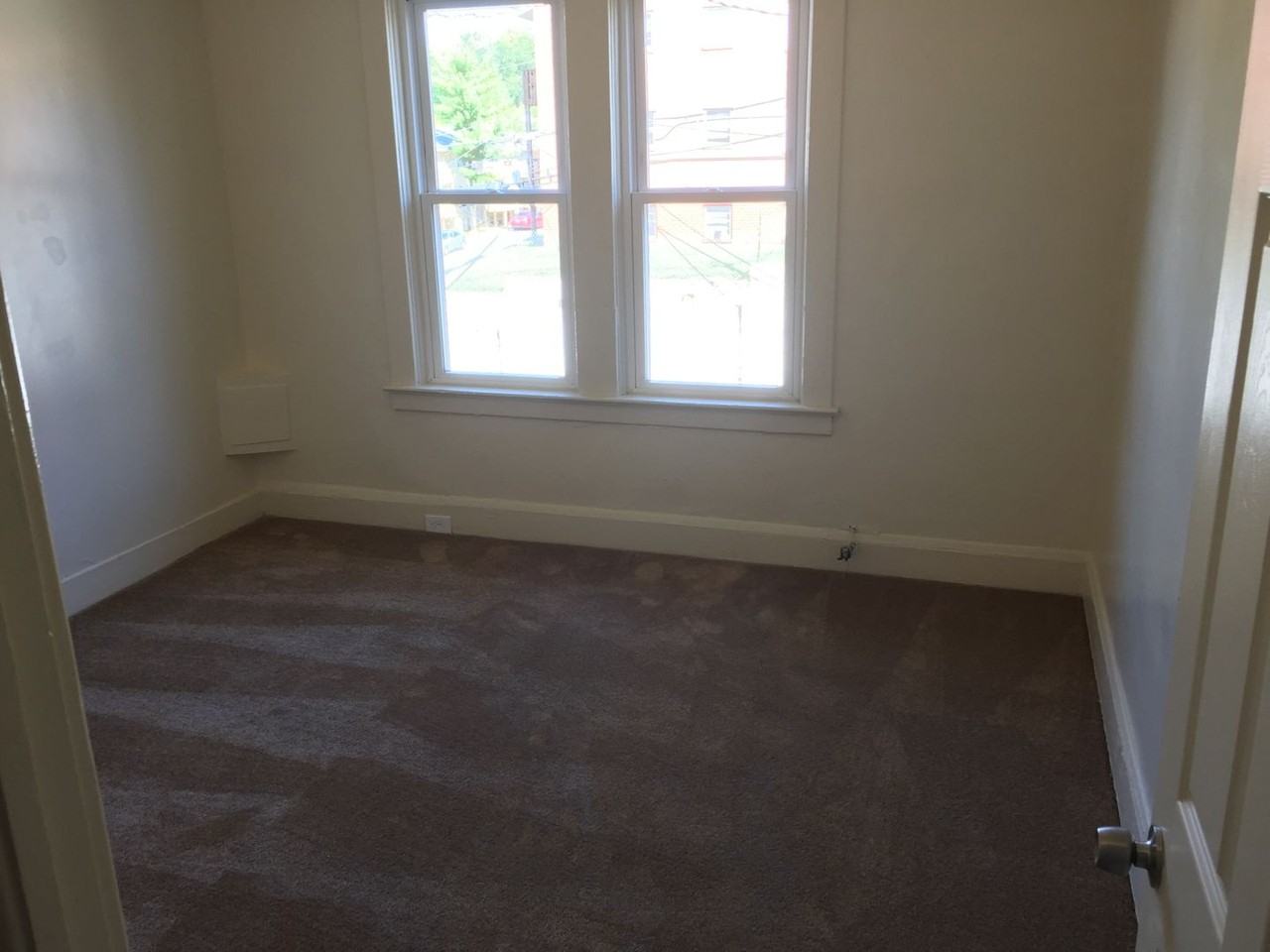 3322 Brighton St - Photo 7 of 9