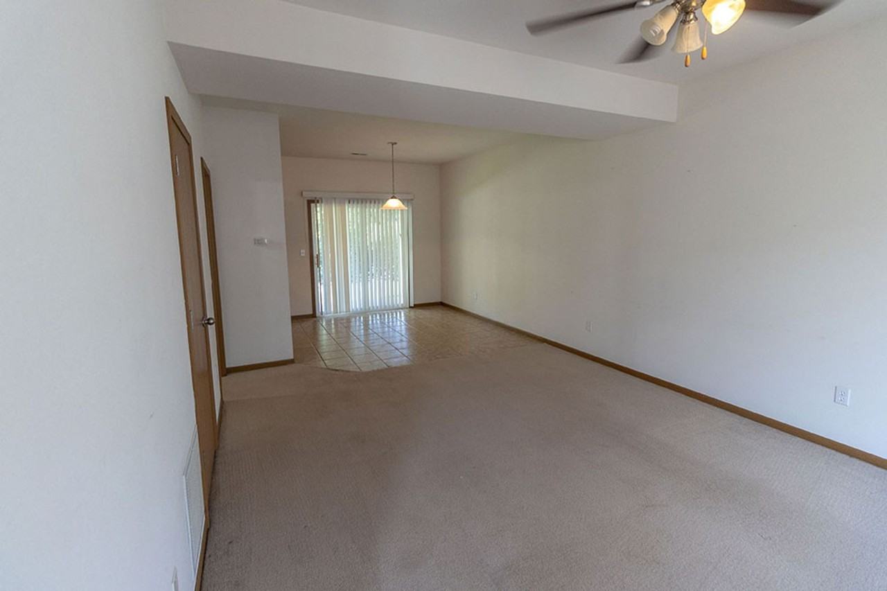 1619 Citadel Dr - Photo 4 of 27