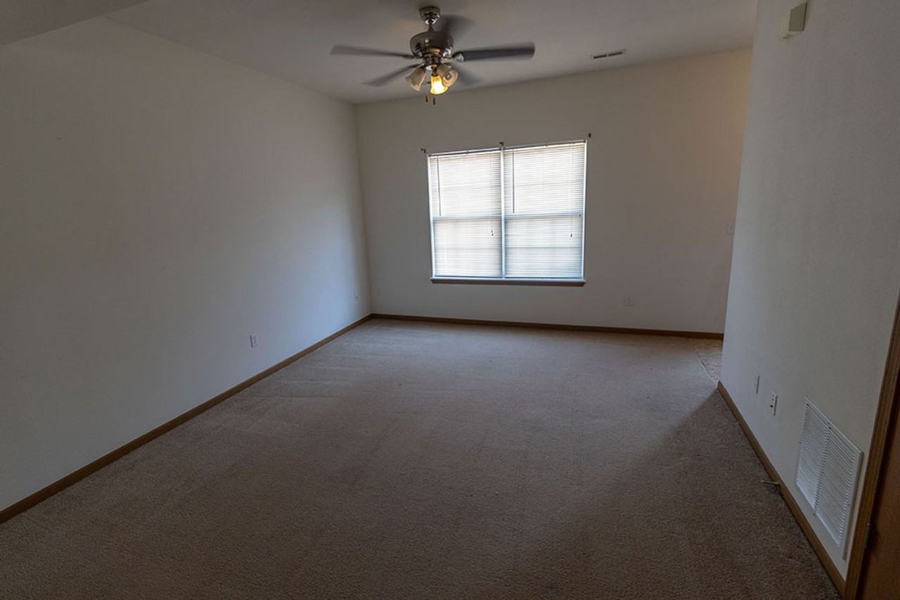 1619 Citadel Dr - Photo 6 of 27