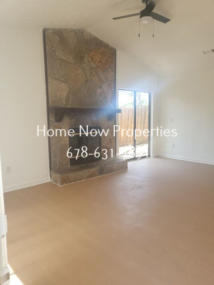 6059 Creekford Dr - Photo 2 of 18