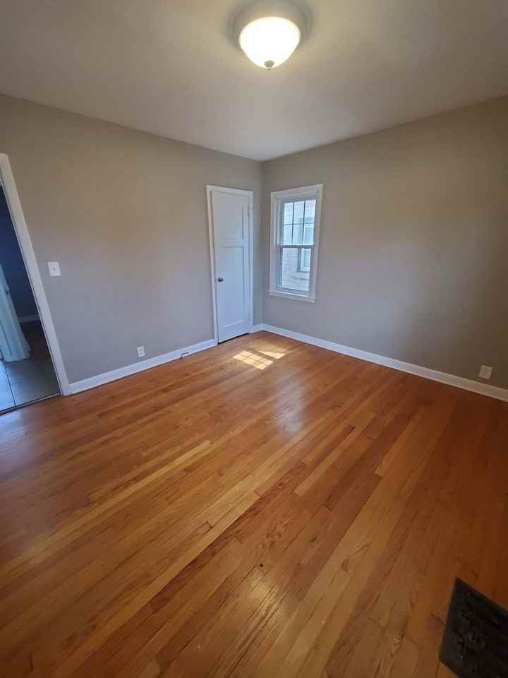 5334 N 51st Blvd - Photo 3 of 9