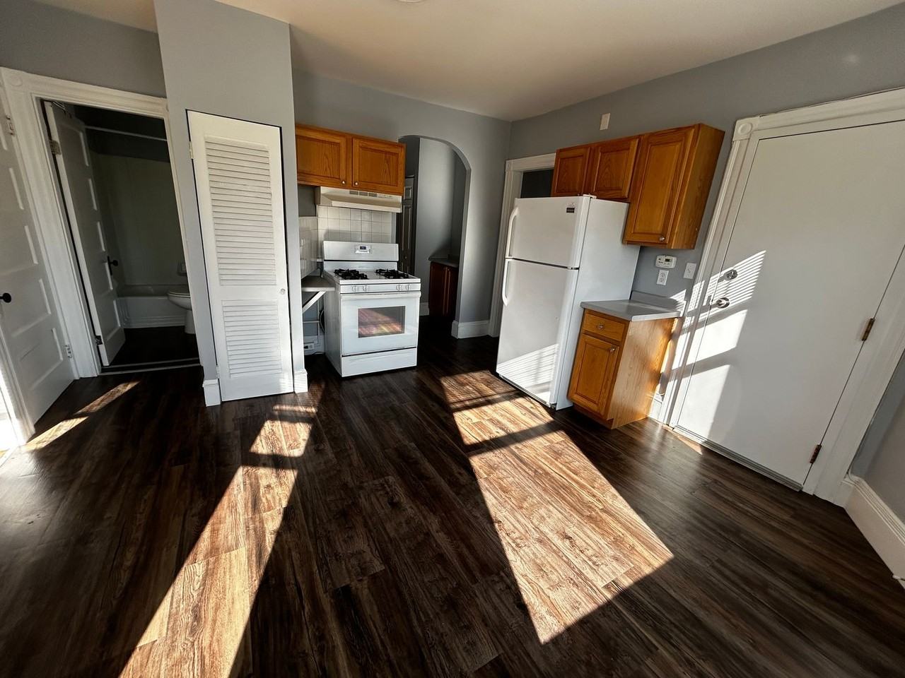 660 Rimmon St - Photo 2 of 17