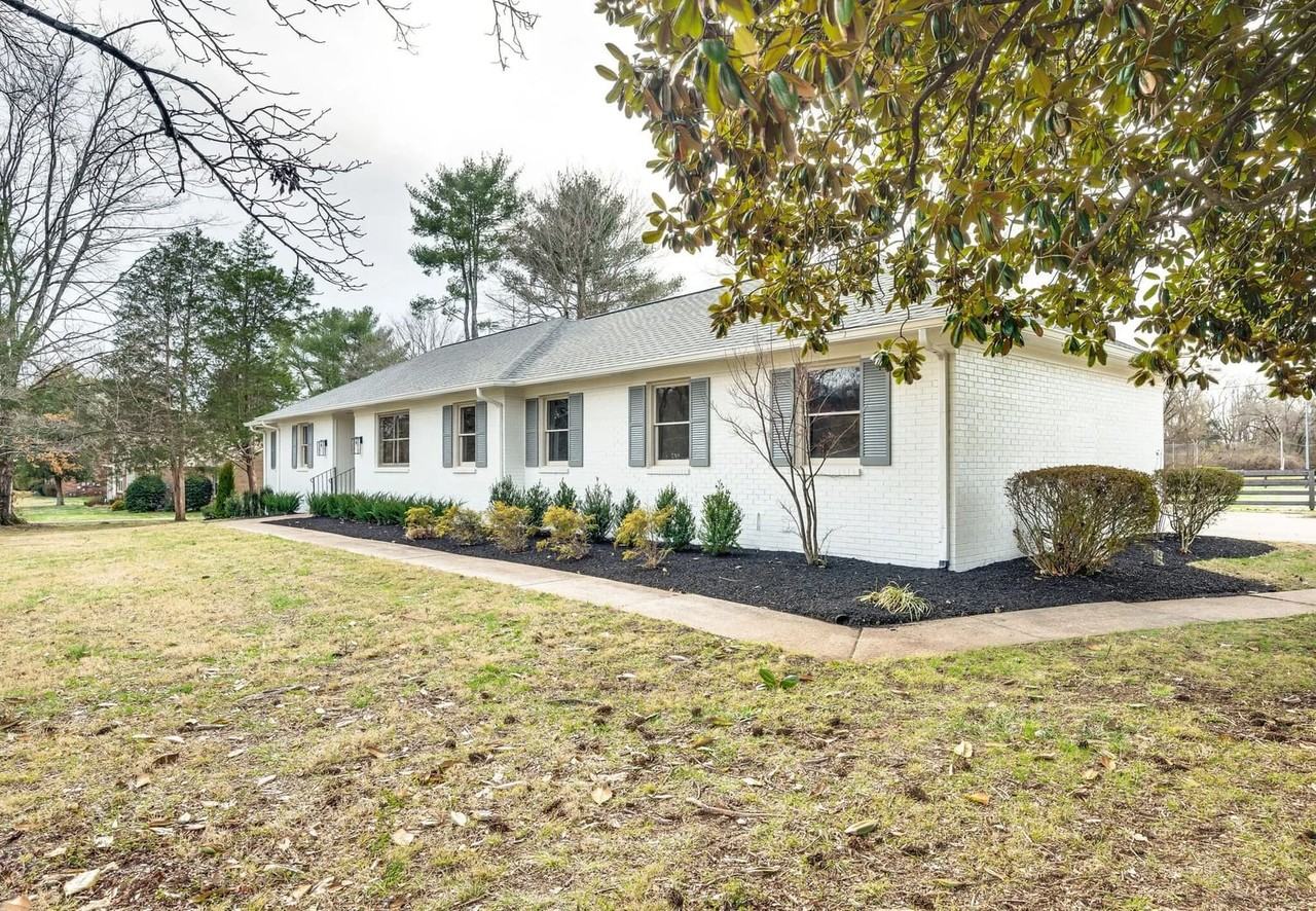 1947 Shamrock Dr - Photo 2 of 50