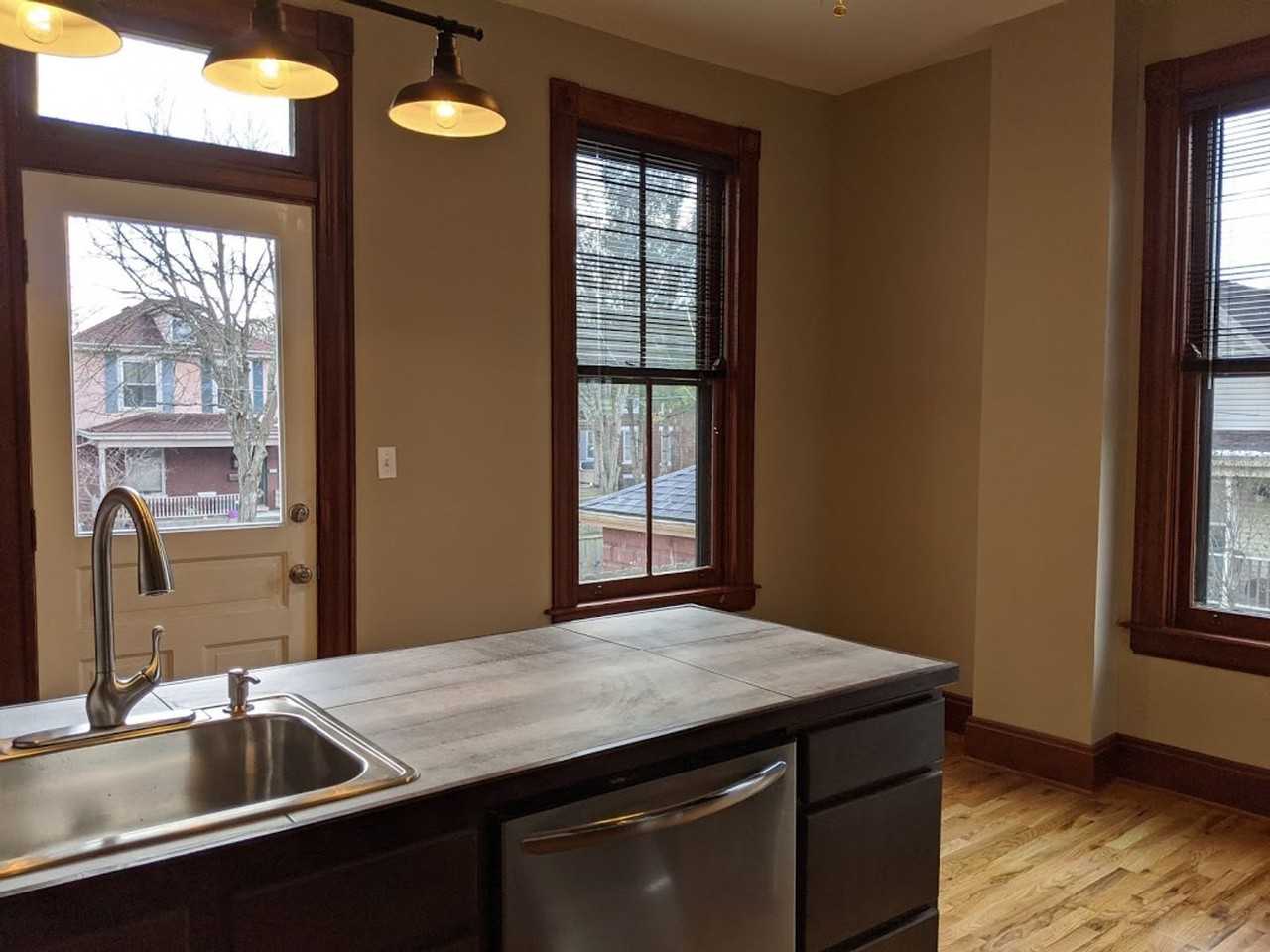 2221 Scott Blvd - Photo 3 of 22
