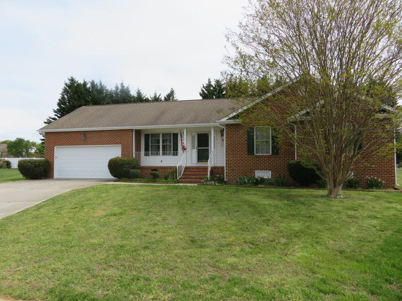 112 Shade Tree Ct - Photo 2 of 30