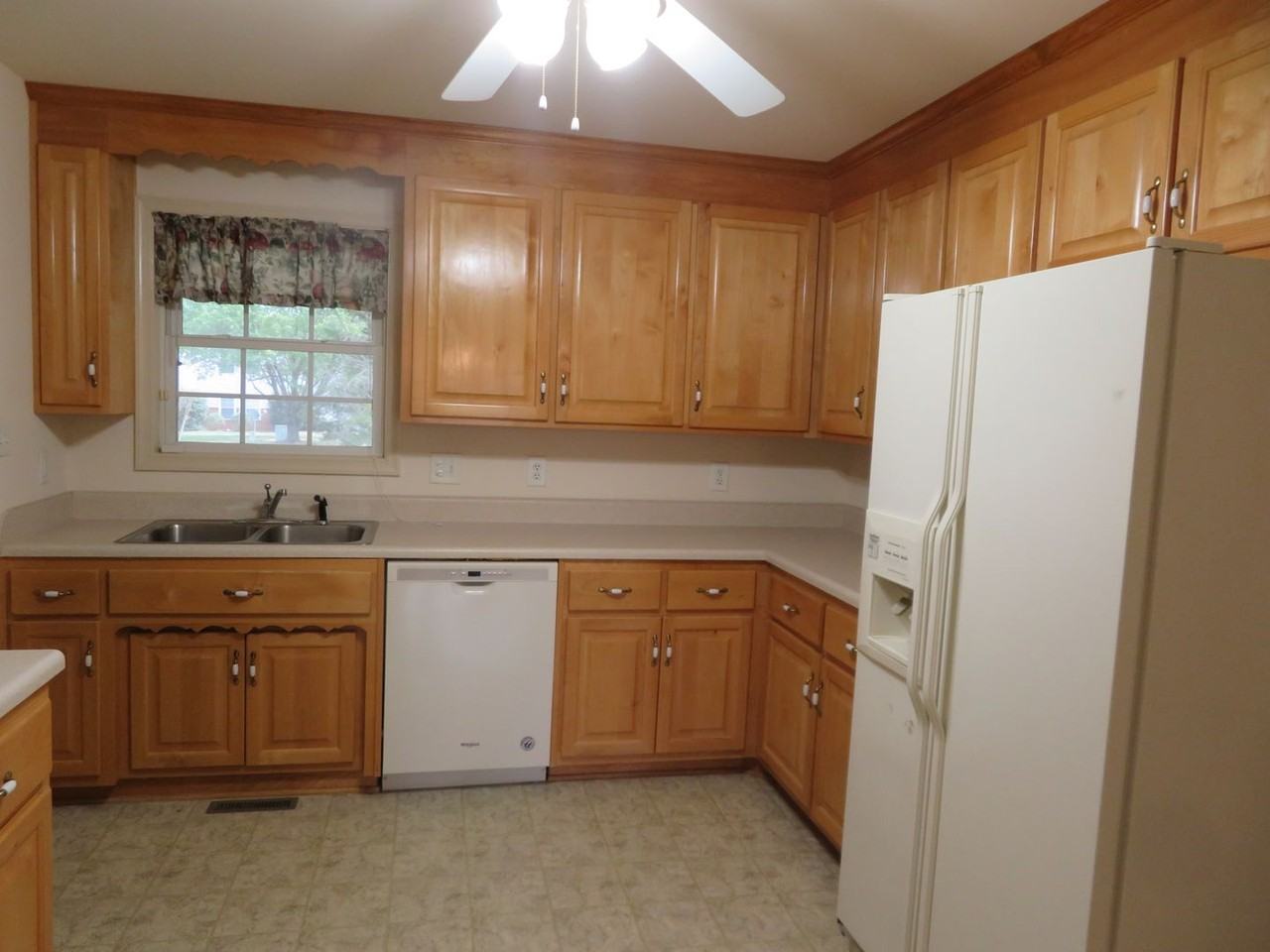 112 Shade Tree Ct - Photo 6 of 30