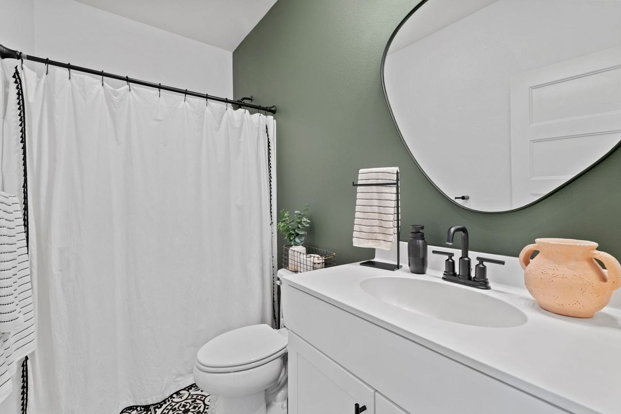 894 Fulton Way - Photo 4 of 22