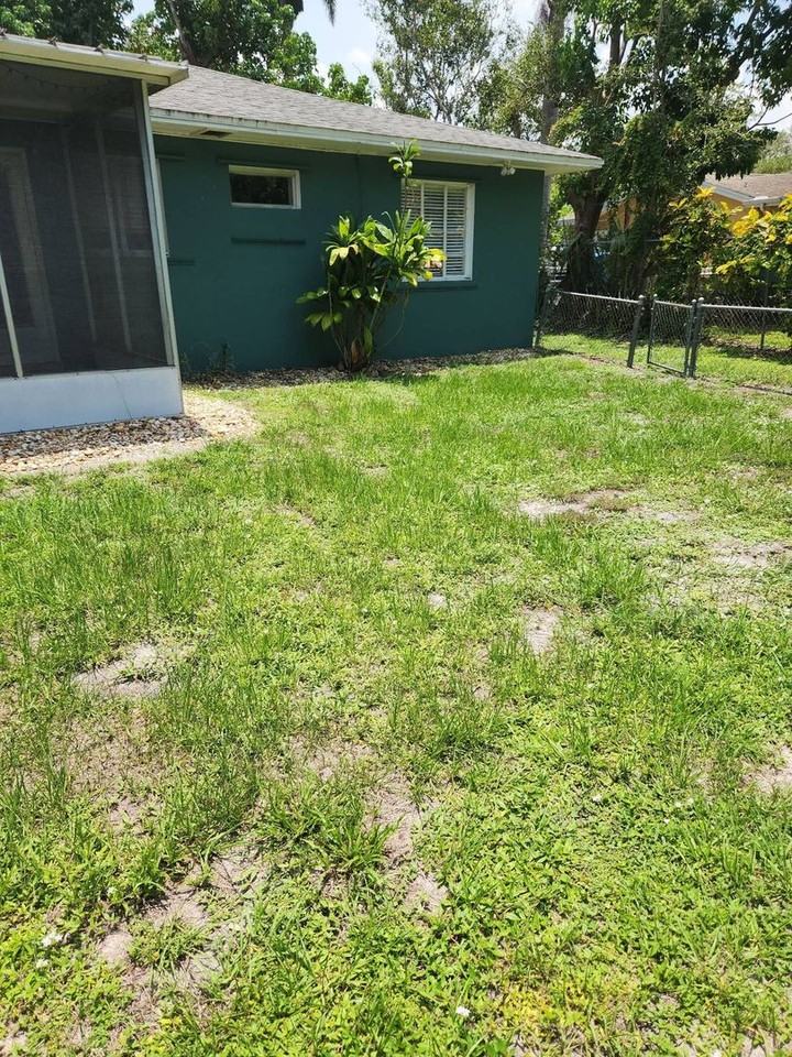 1662 Houston Street - Photo 3 of 26