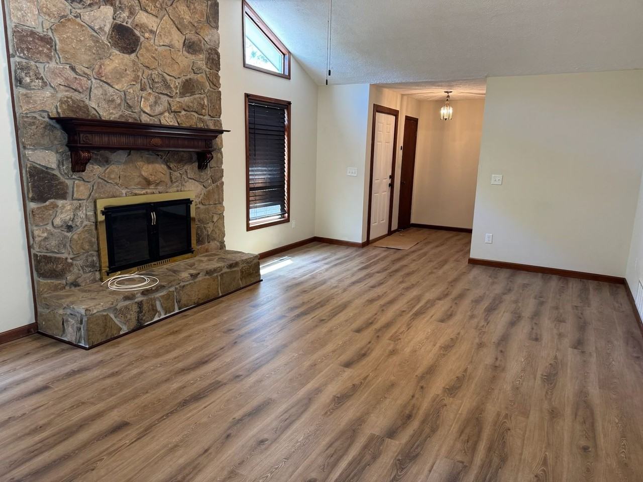 3415 Michael Cir - Photo 3 of 13